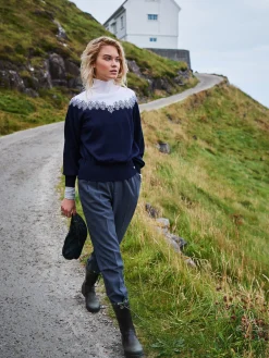 Dale of Norway Høy Hals-Isfrid Merino Ullgenser Dame Mork Bla